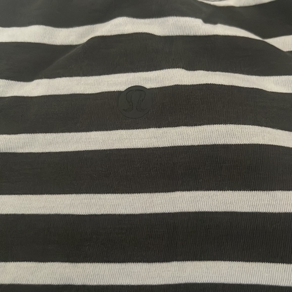 lululemon Cates Tee - Picture 7 of 7